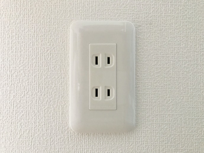 Vừa Sạc Thêm Cho Pin Dự Phòng Vừa Sạc Các Thiết Bị