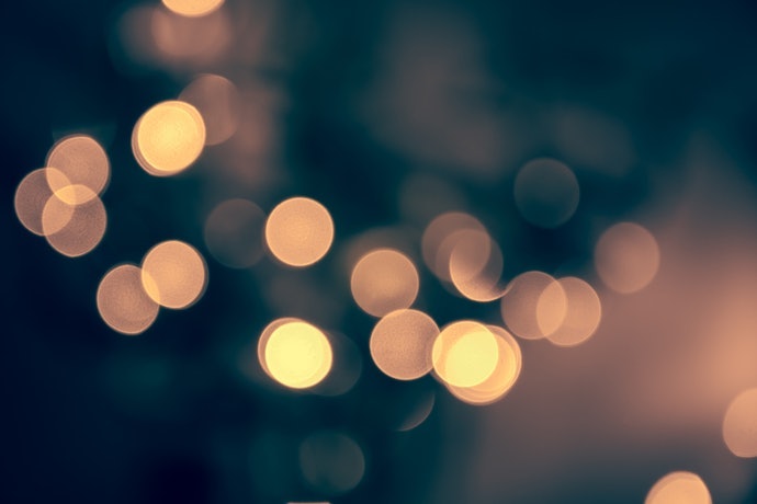 Giá Trị F Càng Nhỏ (F1.8-2.8), Hiệu Ứng Bokeh Càng Đẹp Và Lung Linh