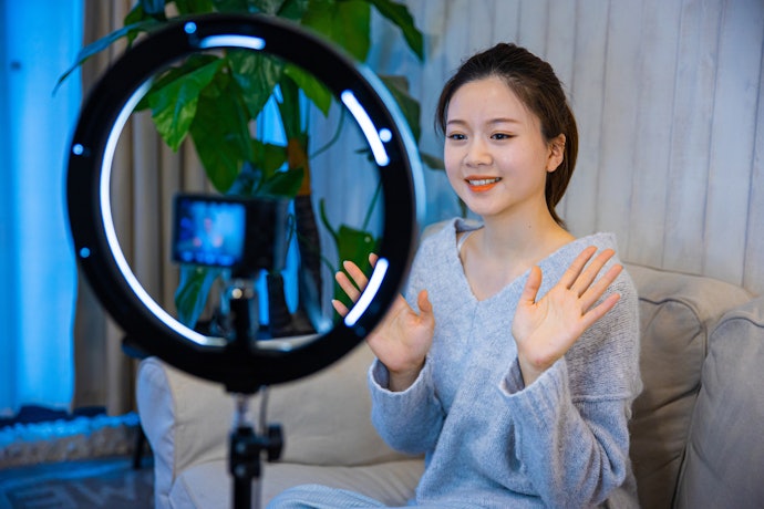 Kiểm Tra Nhiệt Độ Màu Và Màu sắc Ánh Sáng