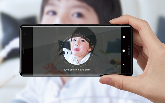 Tính Năng Chụp Trước Và Kích Hoạt Camera Thông Minh