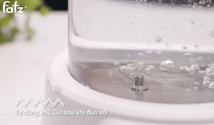 Tiện Lợi Hơn Với Máy Có Nhiều Tính Năng Như Khử Clo, Điều Chỉnh Nhiệt Độ, Hẹn Giờ, Tự Động Ngắt, Bảng Điều Khiển Cảm Ứng, Đèn LED