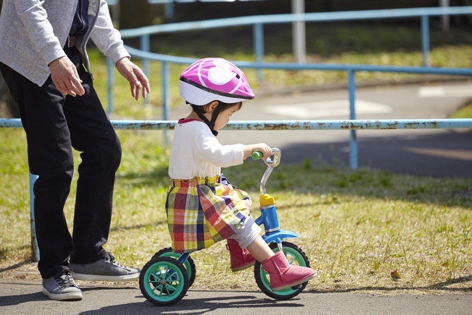 Bé Trên 3 Tuổi: Chọn Xe 3 Bánh Tiêu Chuẩn