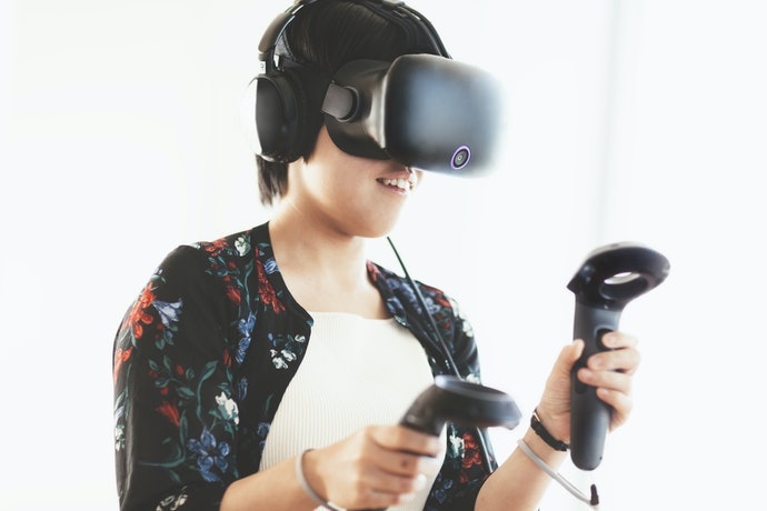 Trải Nghiệm Không Gian 3D Với Tay Cầm Chuyên Dụng