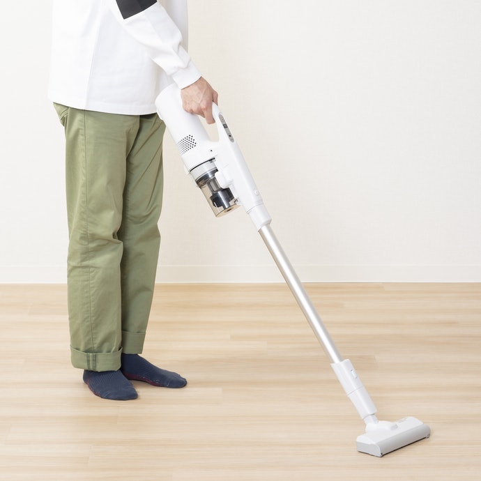 Máy Hút Bụi Dạng Cây: Khối Lượng Nhẹ, Làm Sạch Dễ Dàng