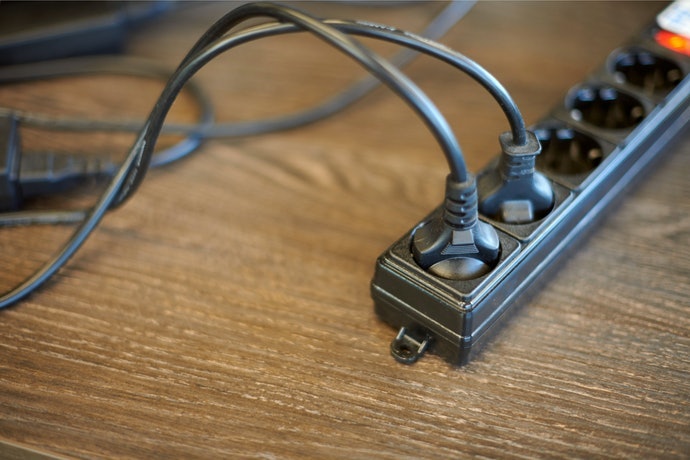 Ổ Cắm Dài: Dây Dẫn Dài Giúp Kết Nối Điện Từ Xa