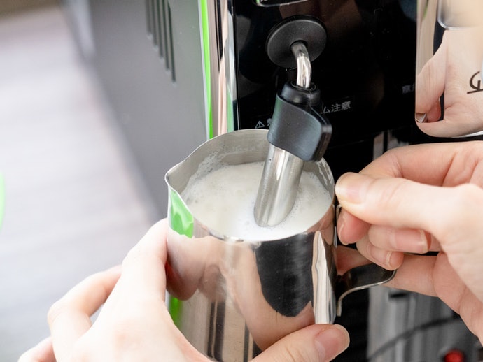 Chức Năng Đánh Bọt Sữa Để Pha Latte Và Cappuccino