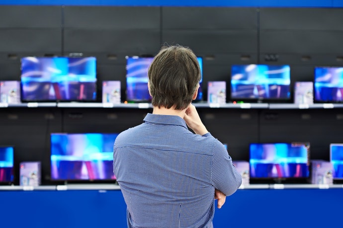 Màn Hình OLED Mỏng, Nhẹ Với Khả Năng Xử Lý Tốt Các Màu Trầm Và Tối
