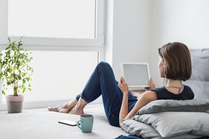 Máy Tính Bảng 10 Inch: Dễ Dàng Xem Video tại Nhà